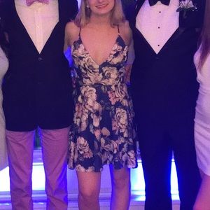 Blue Floral Formal Dress Windsor Women’s small